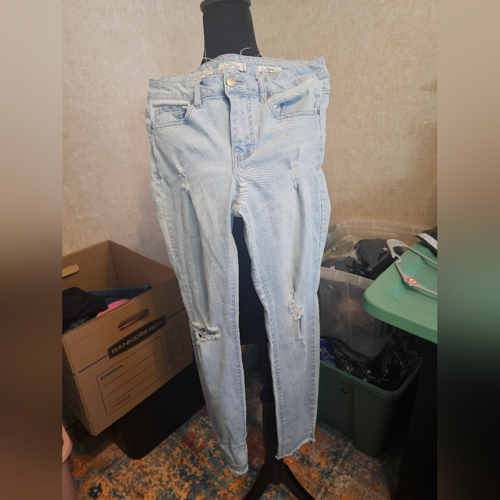 Stylish Light Blue Distressed Skinny Jeans Sadie Robertson SIZE 5